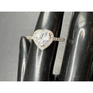 Vintage YGI 925 Sterling Silver Heart Shaped Stone Engagement Ring Sz 6